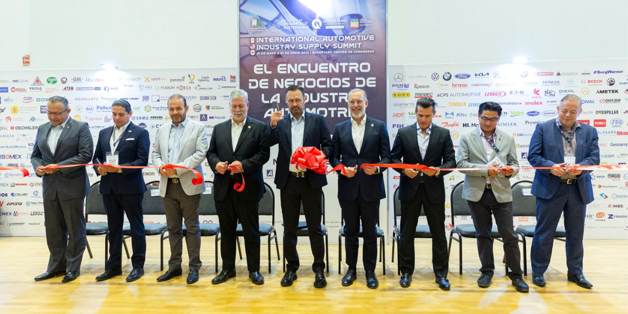 Inaugura Gobernador la International Automotive Industry Supply Summit